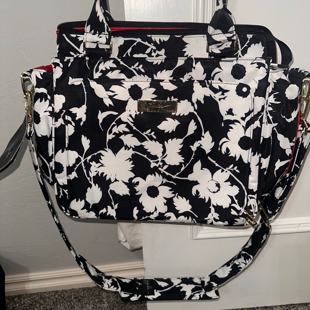 Ju-Ju-Be Black and White Floral Baby Bag